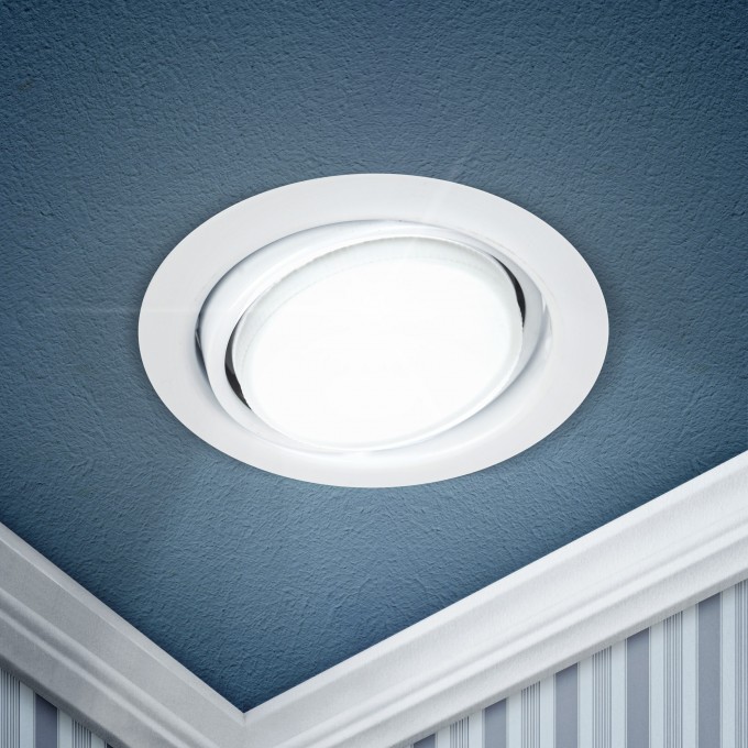 Светильник ЭРА KL35 А WH /1 под лампу Gx53 поворотный 220V 13W белый B0048953 Светильник ЭРА KL35 А WH /1 под лампу Gx53 поворотный 220V 13W белый B0048953