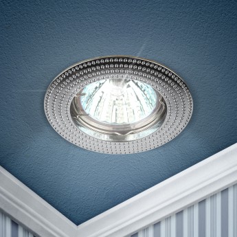 Светильник ЭРА KL55 CH литой MR16 12V/220V 50W хром Светильник ЭРА KL55 CH литой MR16 12V/220V 50W хром